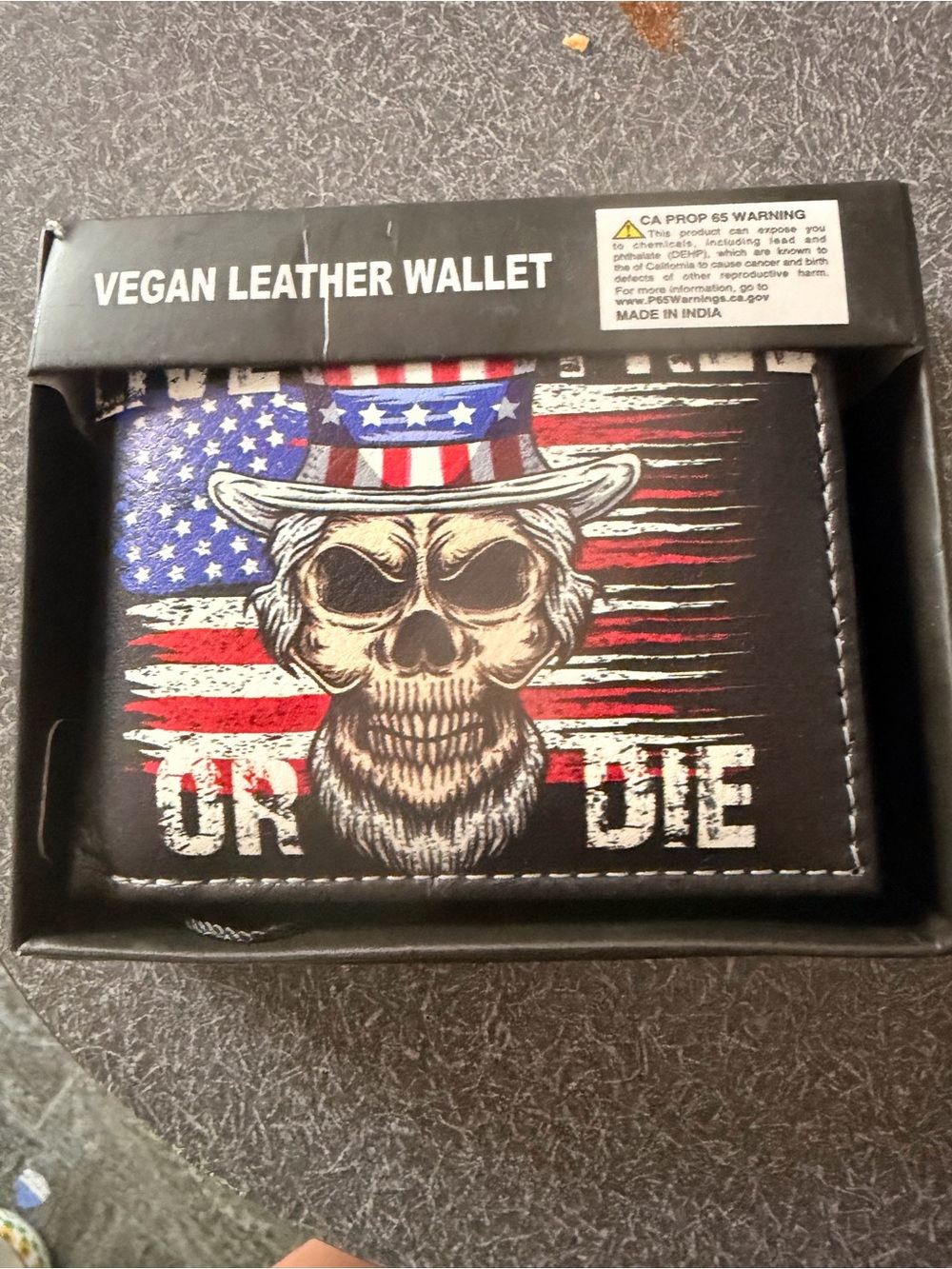 Vegan Leather Skull & Flag Bi-Fold Wallet - Black